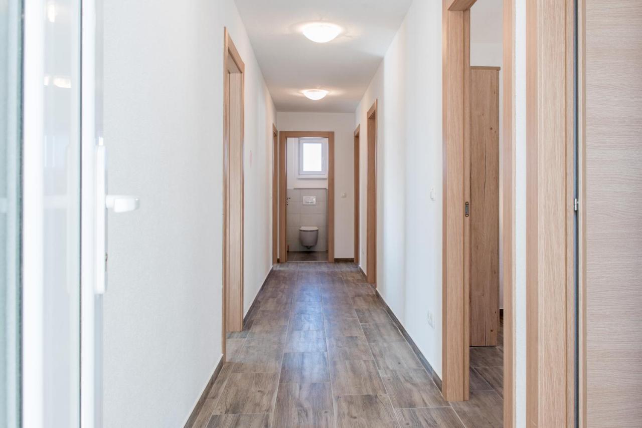 Apartments Zilic Kaštel Stari Exterior foto